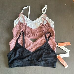 🆕No wire bralettes from target bundle of 4